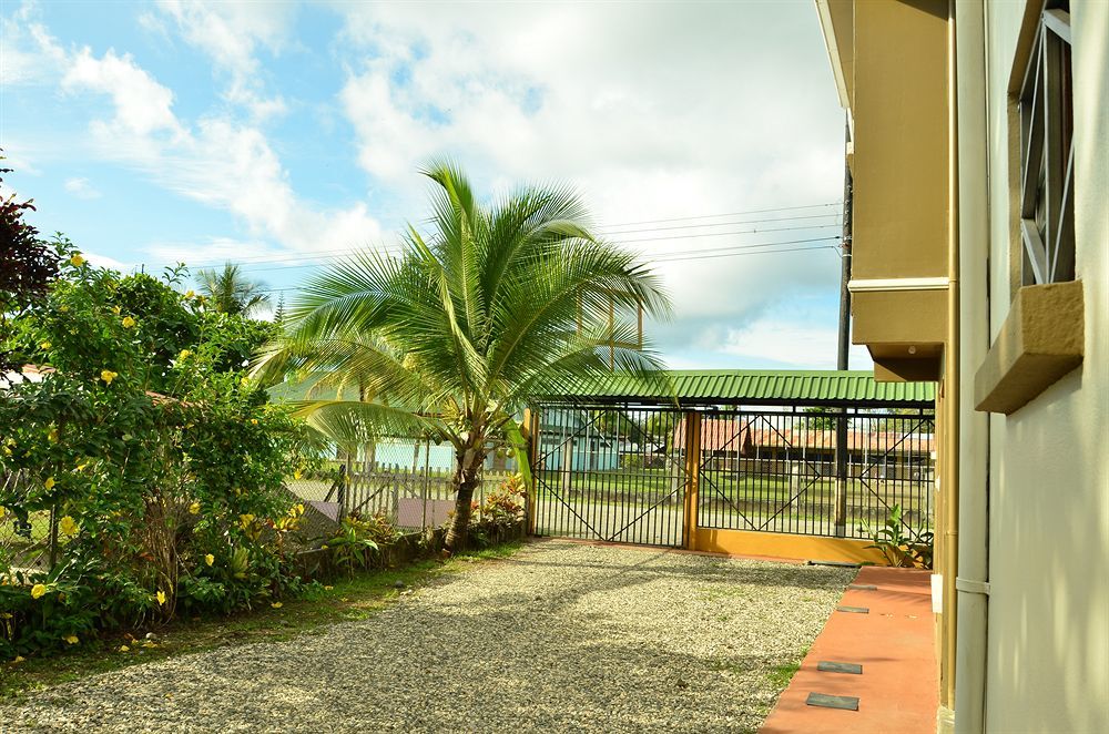 Apartamentos Herrera Puerto Jimenez Exterior photo